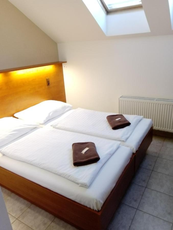 Beta Pension Praga Exterior foto