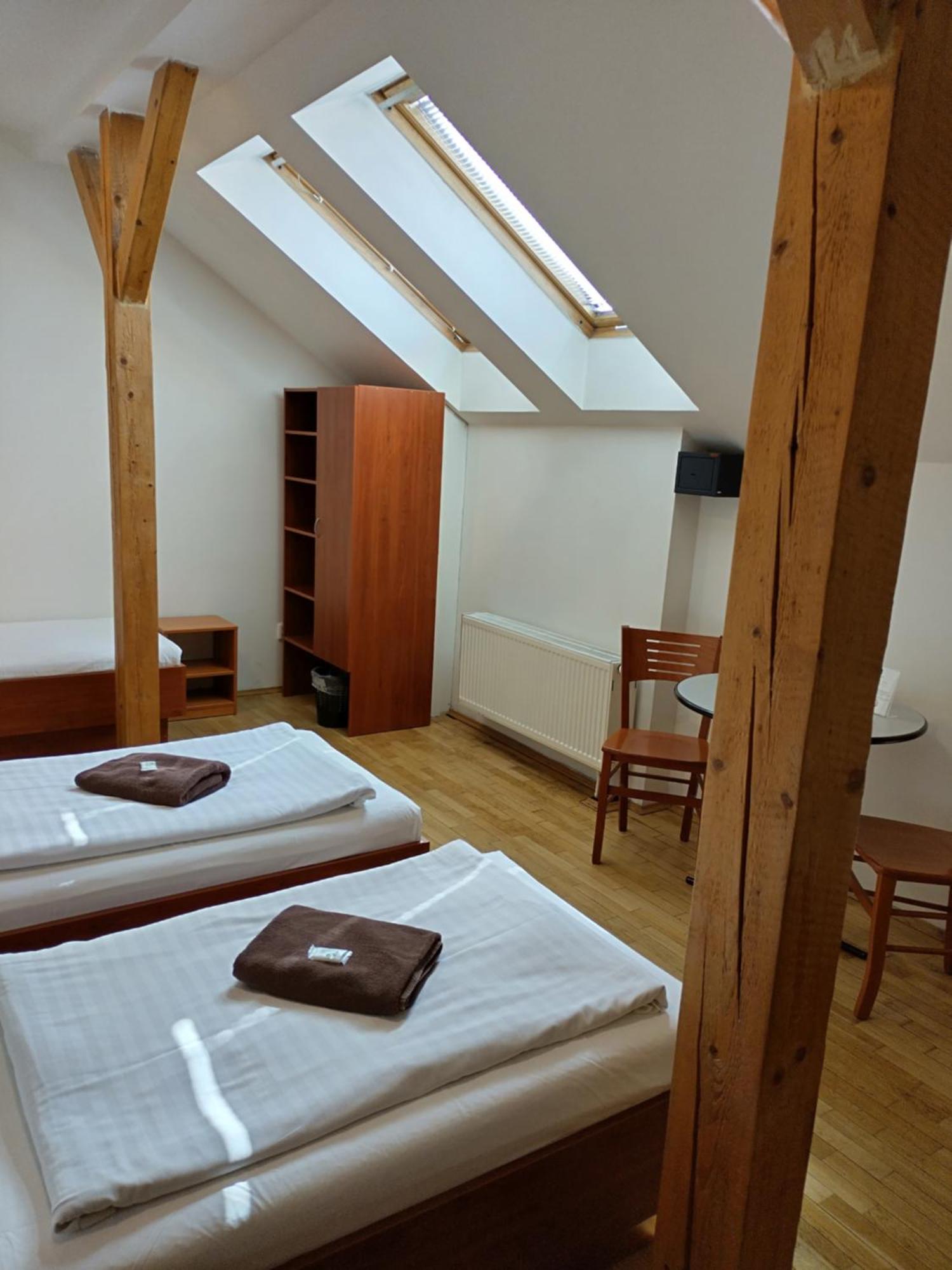 Beta Pension Praga Exterior foto